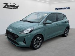 Grün Neu 2025 Hyundai i10 Trend Kleinwagen | 17.990 € (Etwas zu teuer)