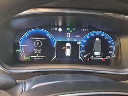 Weiß Gebraucht 2024 Toyota Corolla Luna Kombi | 22.000 € (Etwas zu teuer)