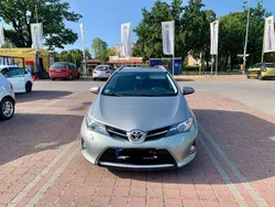 Grau Gebraucht 2014 Toyota Auris Touring Sports Kombi | 13.200 € (Fairer Preis)