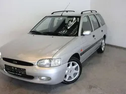 Silber Gebraucht 1998 Ford Escort Kombi | 3.490 €
