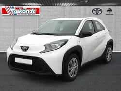 Weiß Gebraucht 2024 Toyota Aygo Business Edition Kleinwagen | 14.990 € (Guter Preis)