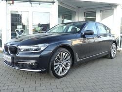 Grau Gebraucht 2017 BMW 730 Limousine | 30.890 € (Guter Preis)