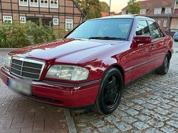 Rot Gebraucht 1995 Mercedes C180 Sport Limousine | 6.200 €
