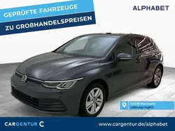 Delfingrau (metallic) Gebraucht 2021 VW Golf VIII Life Limousine | 14.807 € (Fairer Preis)