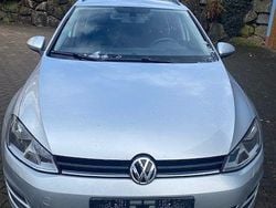 Silber Gebraucht 2017 VW Golf VII Trendline Kombi | 8.799 € (Guter Preis)