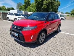 Schwarz (bright red / cosmic black) Neu 2025 Suzuki Vitara Comfort SUV | 25.690 € (Superpreis)