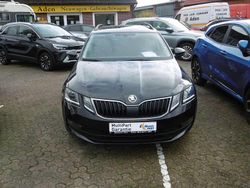 Schwarzmagic perleffekt Gebraucht 2018 Skoda Octavia Ambition Kombi | 18.450 € (Teuer)