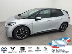 Silver metallic Gebraucht 2023 VW ID.3 Pro Performance Kleinwagen | 28.200 € (Fairer Preis)