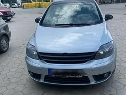Grau Gebraucht 2006 VW Golf V Kleinwagen | 3.200 € (Guter Preis)