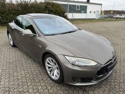 Gold Gebraucht 2015 Tesla Model S Kleinwagen | 15.490 € (Superpreis)