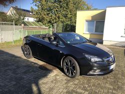 Schwarz Gebraucht 2014 Opel Cascada Innovation Cabrio | 9.850 € (Fairer Preis)