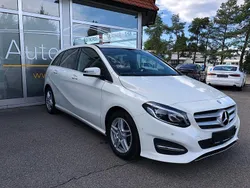 Weiß Gebraucht 2015 Mercedes B200 Urban Van / Kleinbus | 16.890 € (Etwas zu teuer)