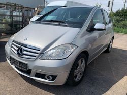 Silber Gebraucht 2010 Mercedes A160 Limousine | 2.700 € (Superpreis)