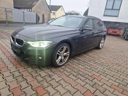 Black sapphire metallic Gebraucht 2016 BMW 330 M Sport Kombi | 12.500 € (Superpreis)
