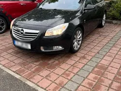 Schwarz Gebraucht 2013 Opel Insignia Kombi | 6.150 € (Fairer Preis)