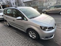 Silber Gebraucht 2014 VW Touran Comfortline Van / Kleinbus | 4.800 € (Guter Preis)