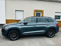 Grau Gebraucht 2021 Skoda Kodiaq SUV | 29.000 € (Fairer Preis)