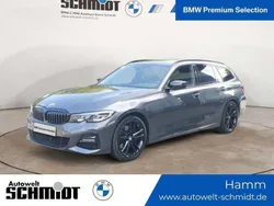 Mineralgrau metallic Gebraucht 2020 BMW 330 M Sport Kombi | 33.890 € (Fairer Preis)