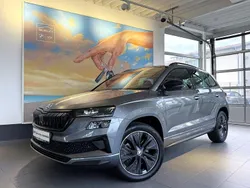 Graphite grey metallic Gebraucht 2024 Skoda Karoq SportLine SUV | 34.820 € (Superpreis)