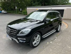 Schwarz Gebraucht 2015 Mercedes ML250 SUV | 25.500 € (Teuer)