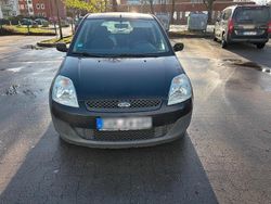Schwarz Gebraucht 2007 Ford Fiesta Limousine | 800 €