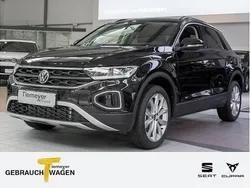 Schwarz Gebraucht 2024 VW T-Roc Move SUV | 30.440 € (Fairer Preis)