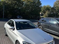 Grau Gebraucht 2018 Mercedes C200 Limousine | 22.100 € (Fairer Preis)