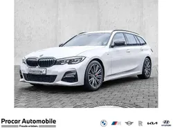 Weiß Gebraucht 2021 BMW 320 M Sport Kombi | 29.995 € (Fairer Preis)