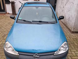 Blau Gebraucht 2001 Opel Corsa Kleinwagen | 450 € (Guter Preis)