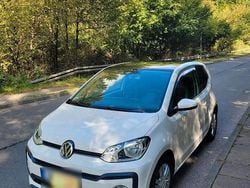 Weiß Gebraucht 2017 VW up! Kleinwagen | 8.550 € (Fairer Preis)
