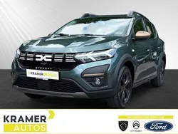 Grün Gebraucht 2024 Dacia Sandero Extreme Kleinwagen | 17.470 € (Fairer Preis)