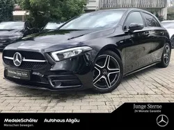 Unilack nachtschwarz Gebraucht 2021 Mercedes A180 AMG Limousine | 27.980 € (Fairer Preis)