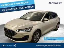 Moondust silber Gebraucht 2023 Ford Focus Titanium Limousine | 19.790 € (Superpreis)