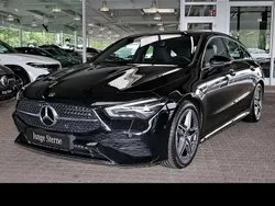 Metalliclack kosmosschwarz Gebraucht 2024 Mercedes CLA180 AMG Limousine | 32.480 € (Guter Preis)