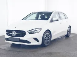 Weiß Gebraucht 2024 Mercedes B200 Progressive Van / Kleinbus | 32.480 € (Fairer Preis)
