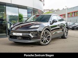 Schwarz Neu 2025 Porsche Macan SUV | 102.035 € (Etwas zu teuer)