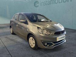 Grau Gebraucht 2020 Mitsubishi Space Star Active Limousine | 9.094 € (Etwas zu teuer)