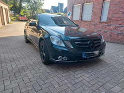 Schwarz Gebraucht 2009 Mercedes E250 Limousine | 7.800 € (Fairer Preis)