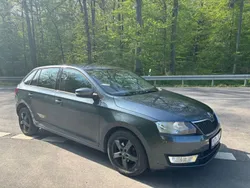 Grau Gebraucht 2015 Skoda Rapid Active Limousine | 7.500 € (Fairer Preis)