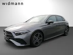 Grau Gebraucht 2024 Mercedes A200 Kleinwagen | 39.980 €