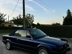 Blau Gebraucht 1991 BMW 318 Cabriolet Cabrio | 15.900 €