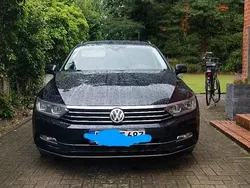 Schwarz Gebraucht 2019 VW Passat Comfortline Kombi | 12.390 € (Fairer Preis)