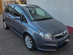 Grau Gebraucht 2007 Opel Zafira Cosmo Van / Kleinbus | 1.993 € (Guter Preis)