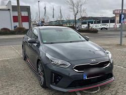 Grau Gebraucht 2020 Kia ProCeed GT Kombi | 21.600 € (Fairer Preis)