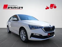 Weiss Gebraucht 2022 Skoda Scala Style Kleinwagen | 17.930 € (Fairer Preis)