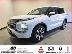 Weiss Neu 2024 Mitsubishi Outlander P-HEV Edition+ SUV | 52.950 € (Fairer Preis)