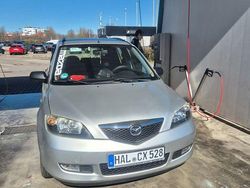 Silber Gebraucht 2003 Mazda 2 Comfort Limousine | 1.500 € (Fairer Preis)