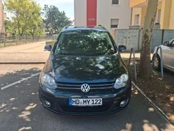 Blau Gebraucht 2010 VW Golf Plus Comfortline Van / Kleinbus | 7.999 € (Fairer Preis)