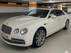 Glacier white (solid) Gebraucht 2014 Bentley Flying Spur Mulliner Limousine | 62.500 € (Superpreis)