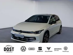 Pure white Gebraucht 2025 VW Golf VIII Goal Limousine | 32.930 € (Superpreis)